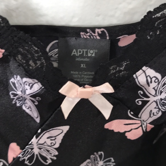 🦋ROBE AND CHAMISE🦋MATCHING BUTTERFLY PINK & GREY BUTTERFLY’S ON BLACK L/XL - Picture 6 of 11